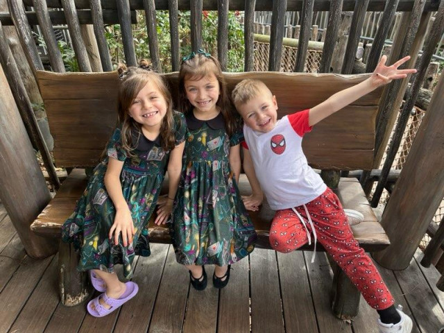 Landon and Sisters on Bench at GKTW